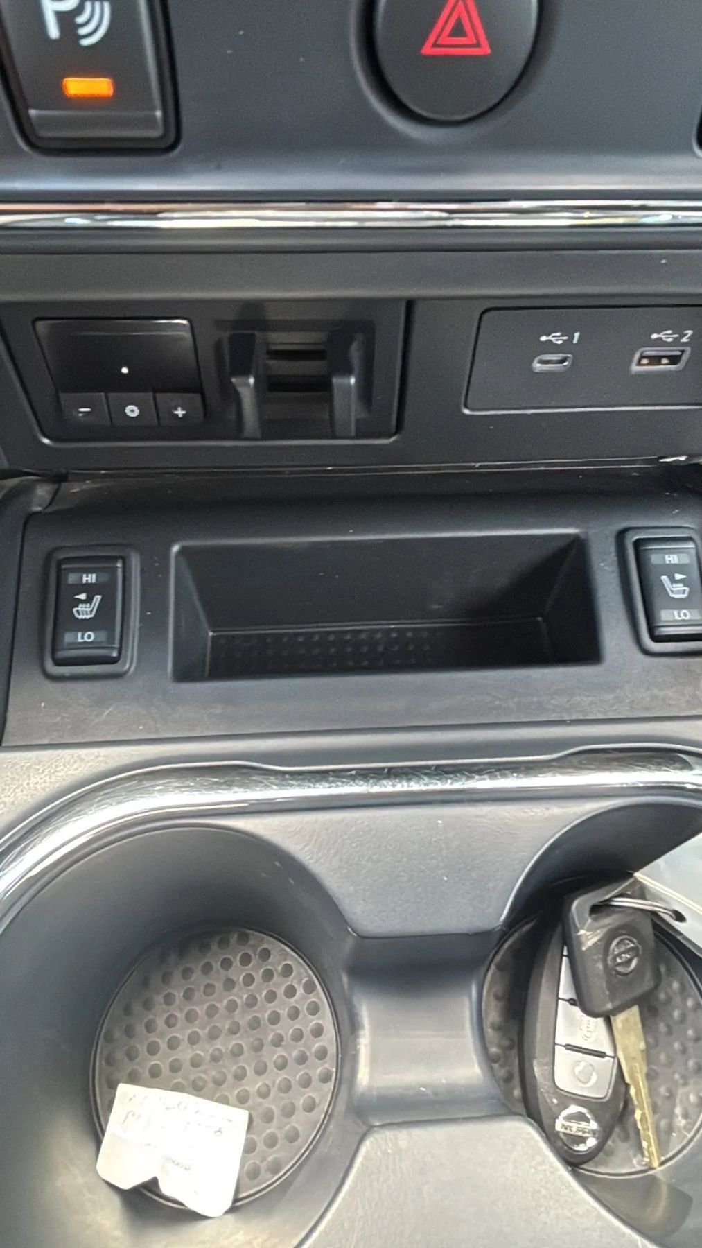 Used 2021 Nissan Titan SV w/ SV Convenience Package image 13