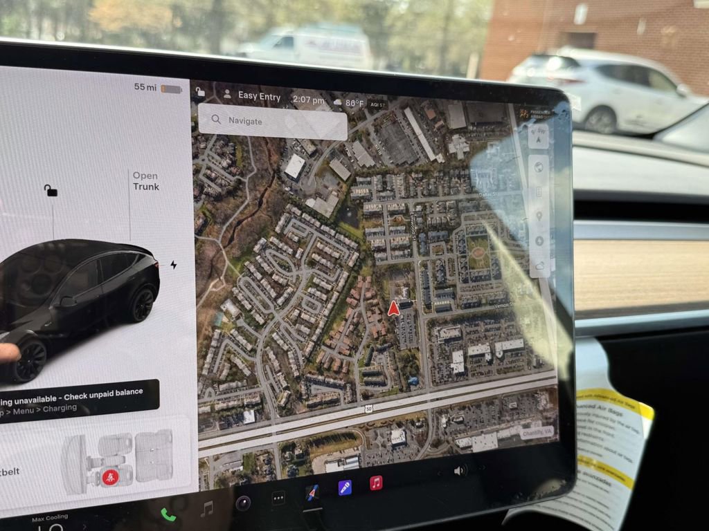 Used 2022 Tesla Model Y Long Range image 28