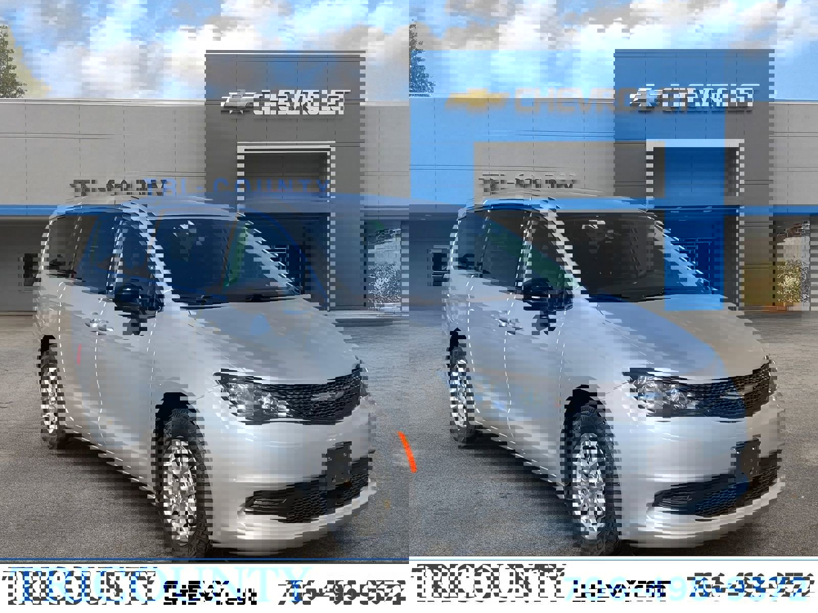 Used 2024 Chrysler Voyager LX image 1