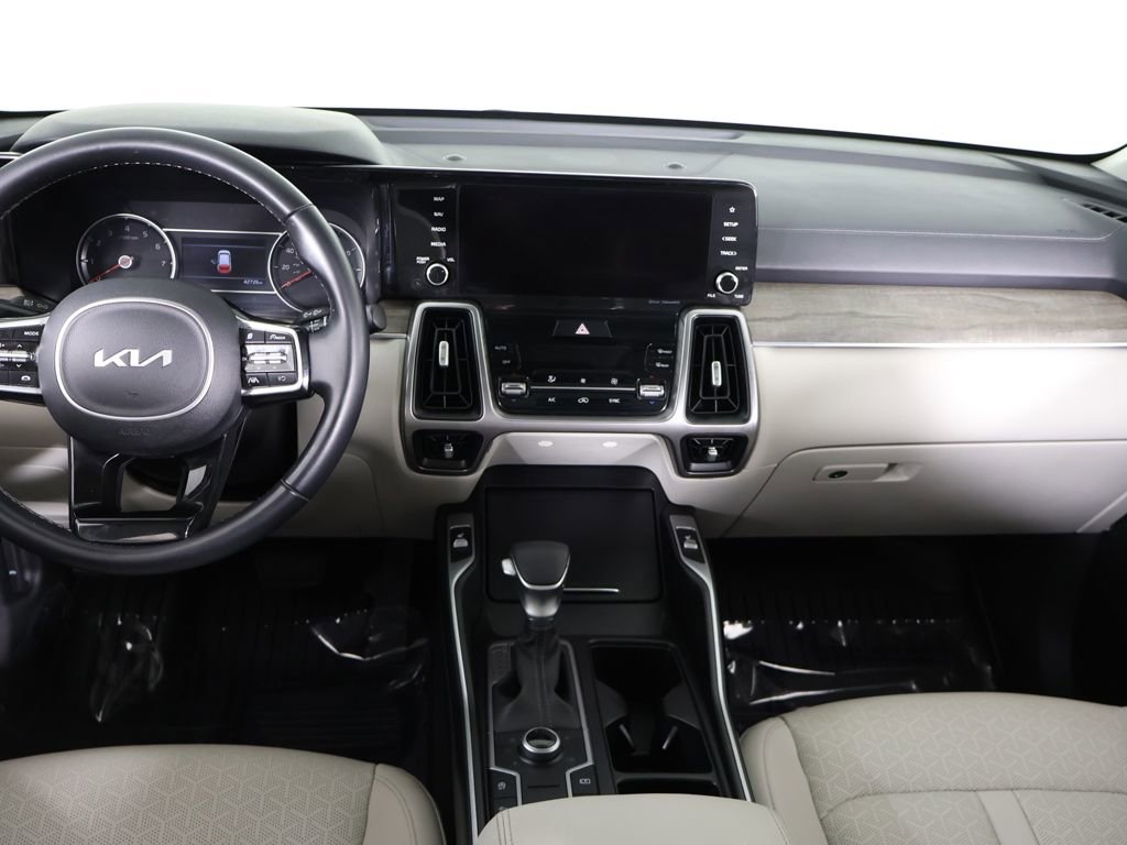 Used 2023 Kia Sorento S w/ Panoramic Sunroof Package AWD/4WD image 40