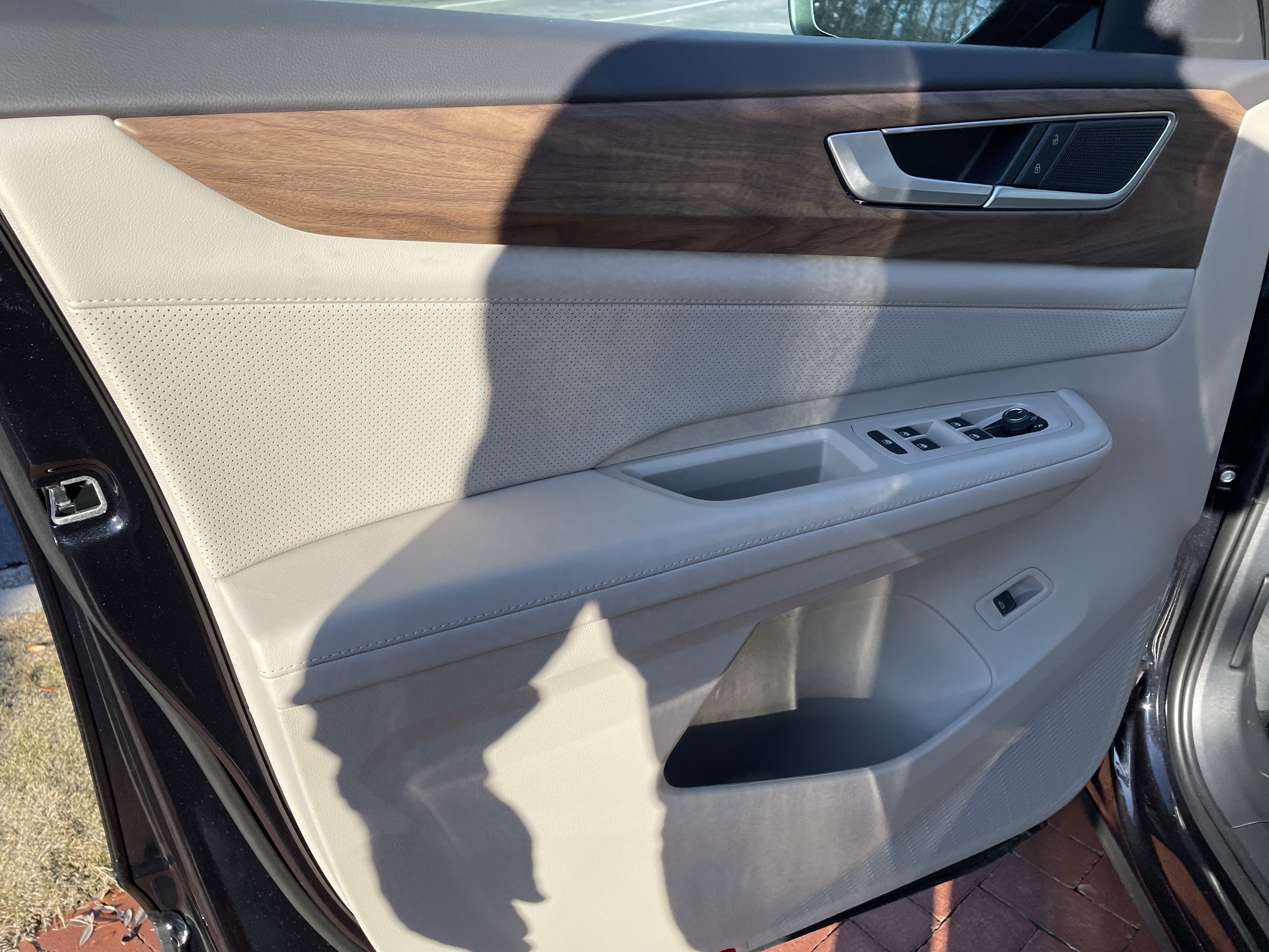 New 2026 Volkswagen Atlas SE image 14