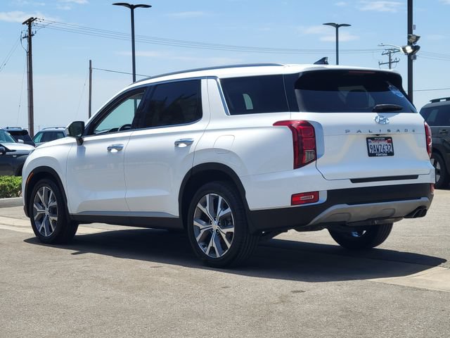 Used 2021 Hyundai Palisade SEL w/ Premium Package FWD image 3