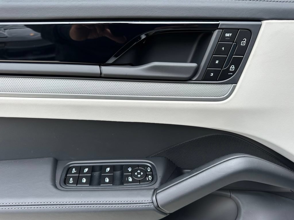 New 2026 Porsche Cayenne S AWD/4WD image 18