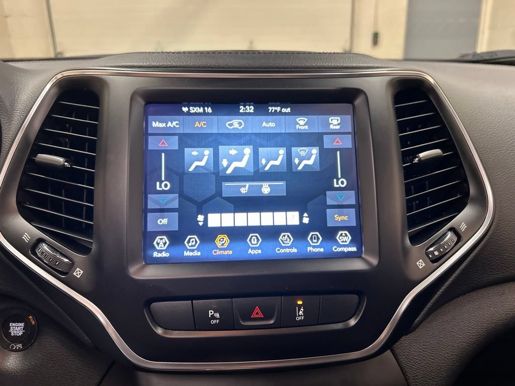 Used 2021 Jeep Cherokee Latitude Lux w/ Sun & Sound Group FWD image 25