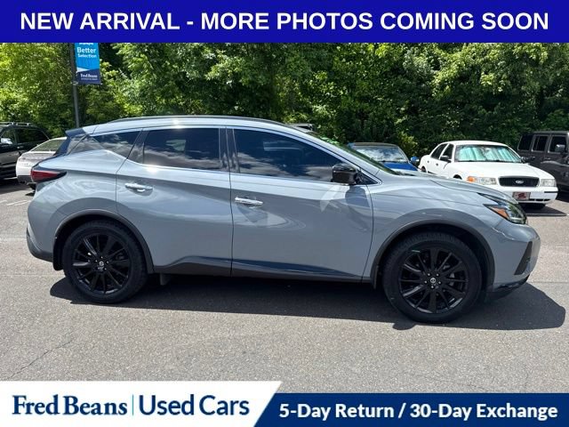 Used 2022 Nissan Murano SV w/ SV Midnight Edition Package FWD image 2