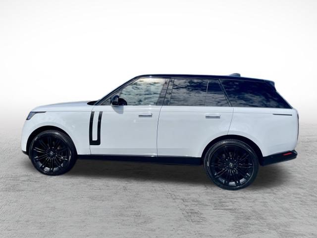 Used 2024 Land Rover Range Rover SE AWD/4WD image 5