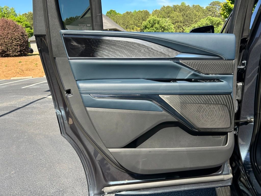 Used 2025 Cadillac Escalade IQ Luxury 2 w/ LPO, Premium Carpet Package AWD/4WD image 72