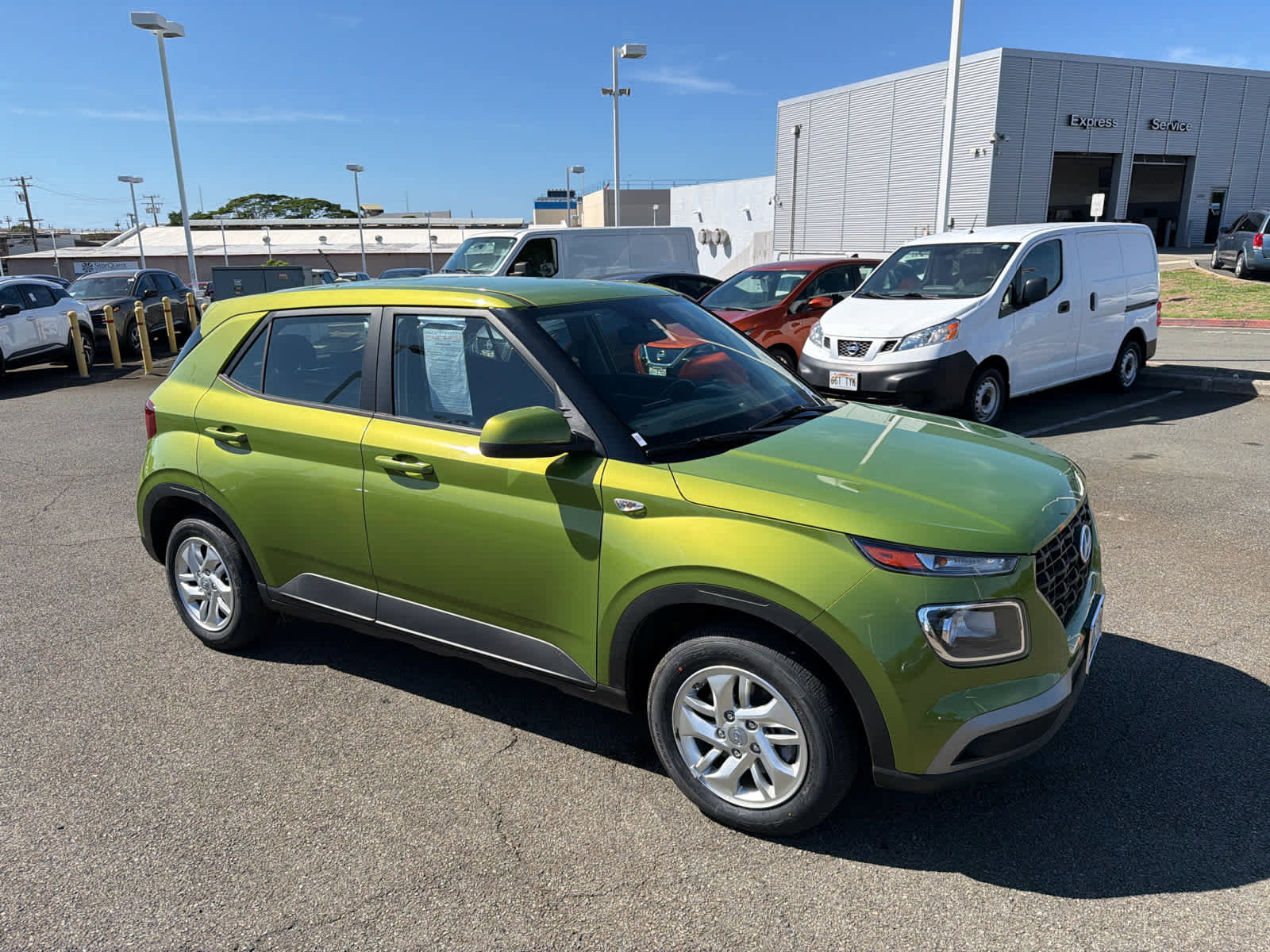 Used 2023 Hyundai Venue SE w/ Cargo Package image 2