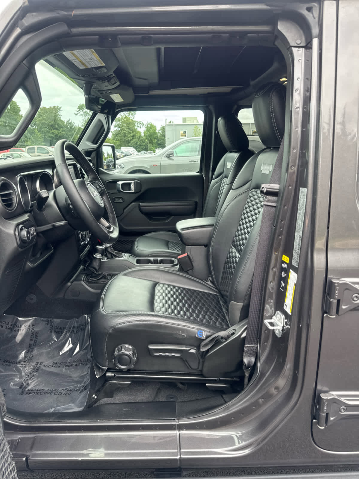 Certified 2021 Jeep Wrangler Unlimited Sport w/ Sun And Sound Package image 14