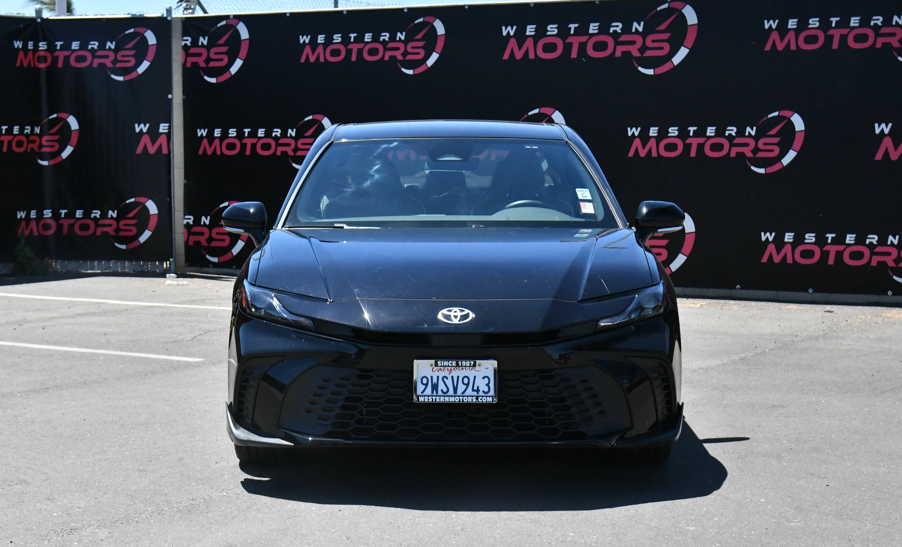 Used 2026 Toyota Camry SE w/ Convenience Package FWD image 2