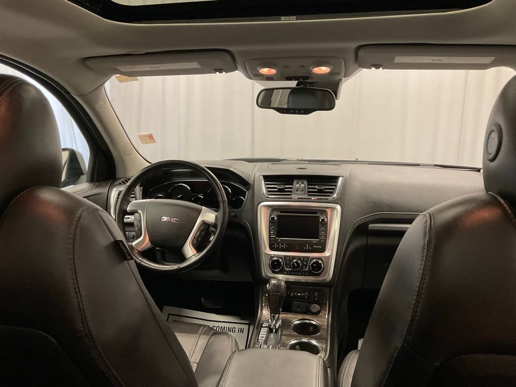 Used 2017 GMC Acadia Limited SLT AWD/4WD image 4