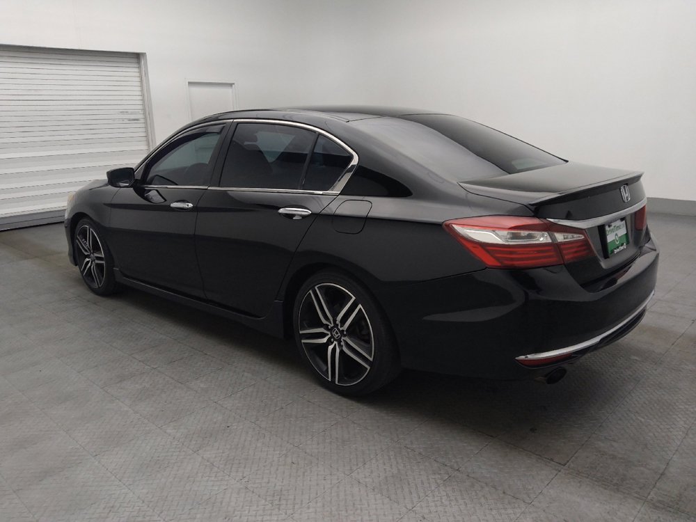 Used 2017 Honda Accord Sport image 3