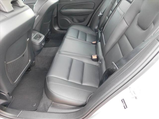 Used 2025 Volvo S60 B5 Core FWD image 25