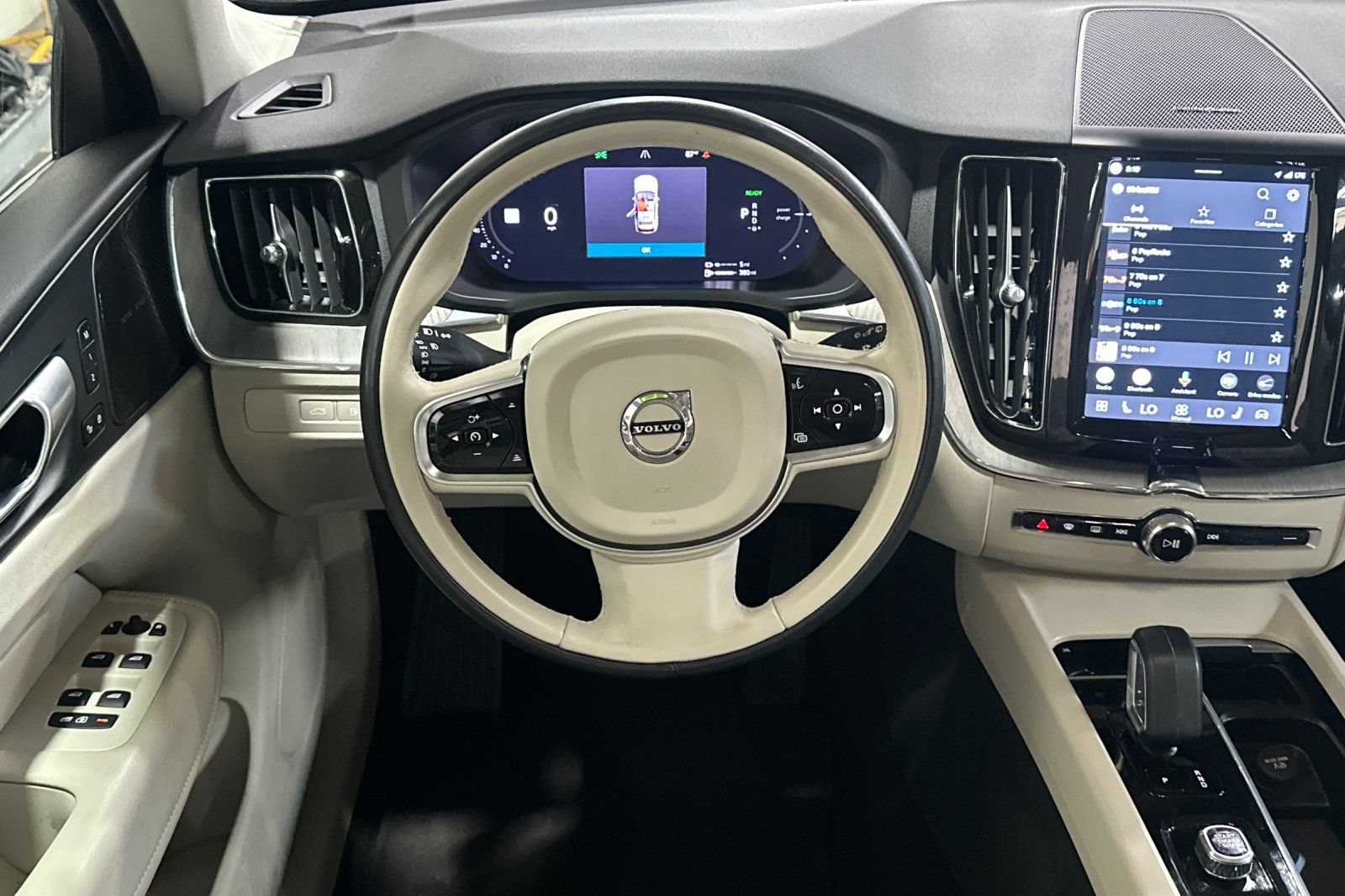 Used 2024 Volvo XC60 T8 Plus AWD/4WD image 16