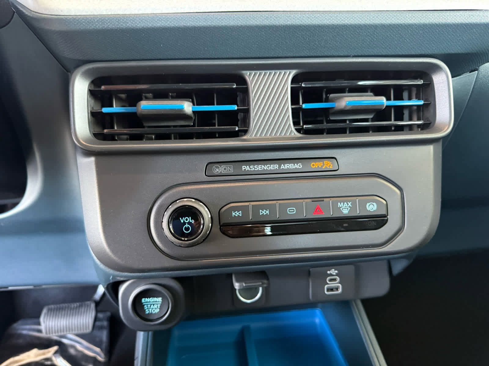 New 2026 Ford Maverick XLT image 13