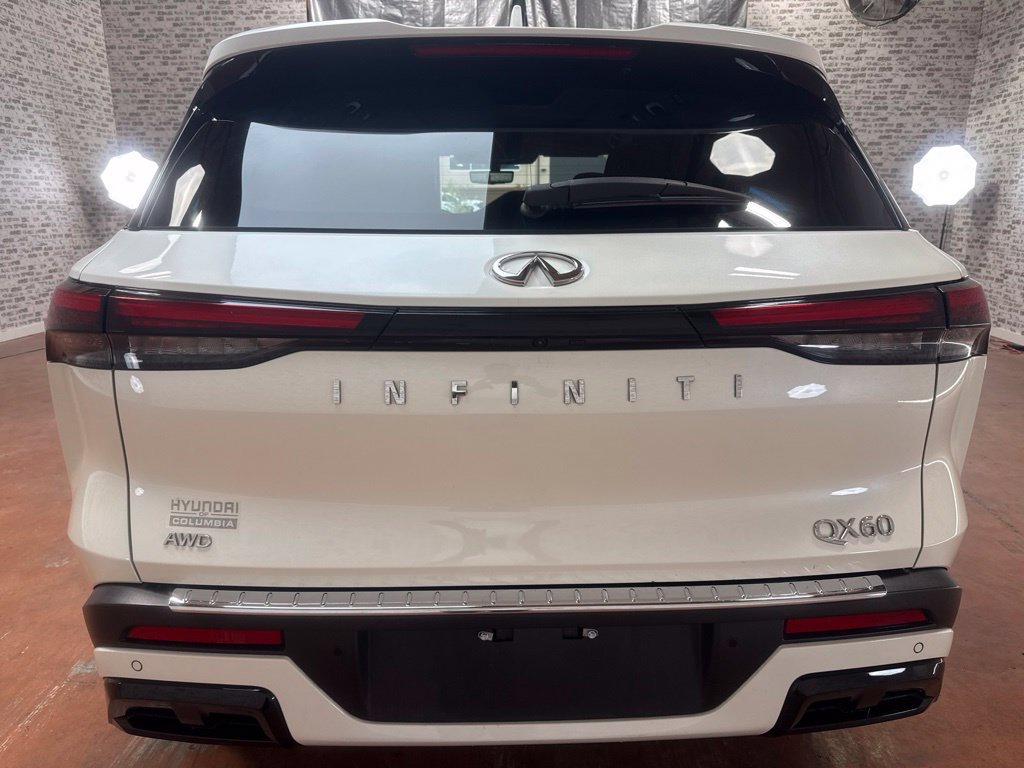 Used 2023 INFINITI QX60 Luxe w/ Vision Package AWD/4WD image 6