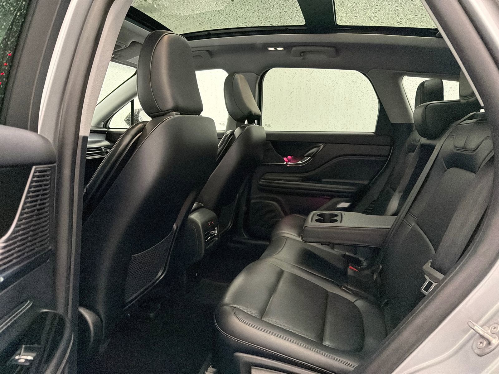 Used 2022 Lincoln Corsair AWD w/ Premium Package image 17