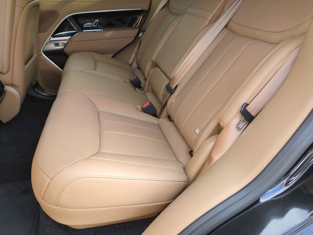 New 2026 Land Rover Range Rover SE image 15