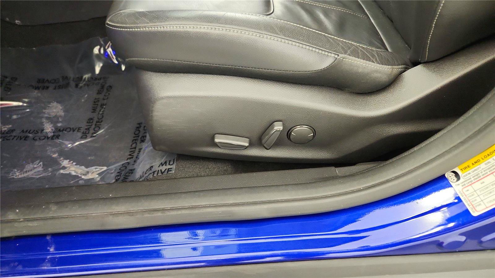Used 2015 Ford Focus Titanium FWD image 29