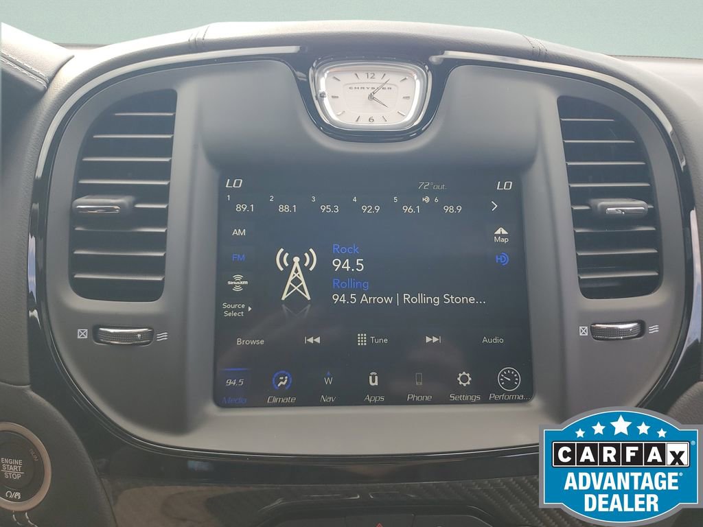 Used 2023 Chrysler 300 C image 30