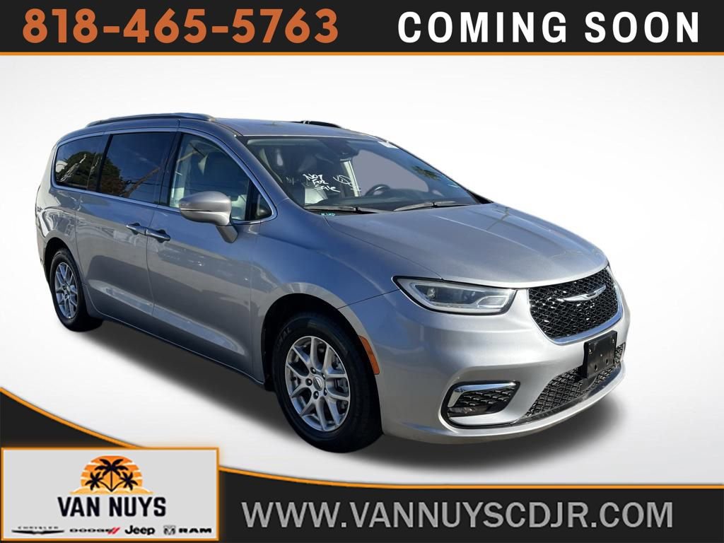 Used 2021 Chrysler Pacifica Touring-L image 1