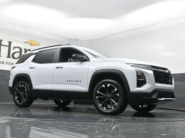 New 2026 Chevrolet Equinox RS w/ Convenience Package III image 2
