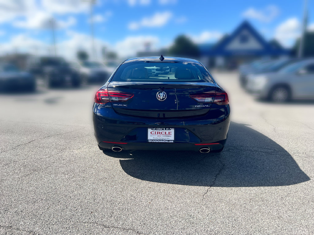 Used 2018 Buick Regal Preferred w/ Driver Confidence Package #1 FWD image 6