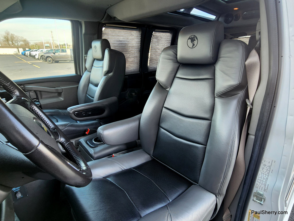 Used 2021 Chevrolet Express 2500 LS w/ Enhanced Convenience Package image 42