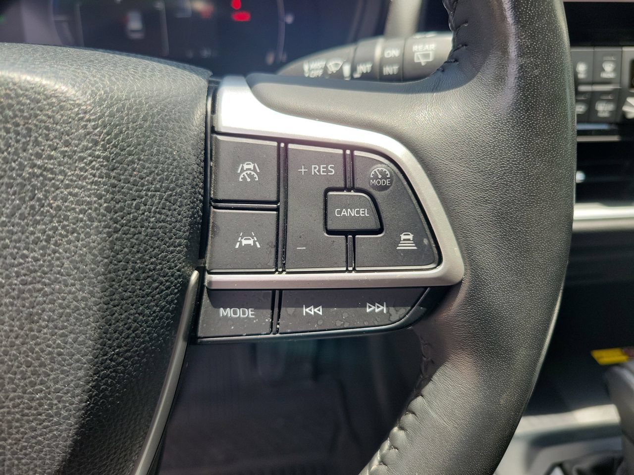 Used 2024 Toyota Grand Highlander AWD Hybrid image 21