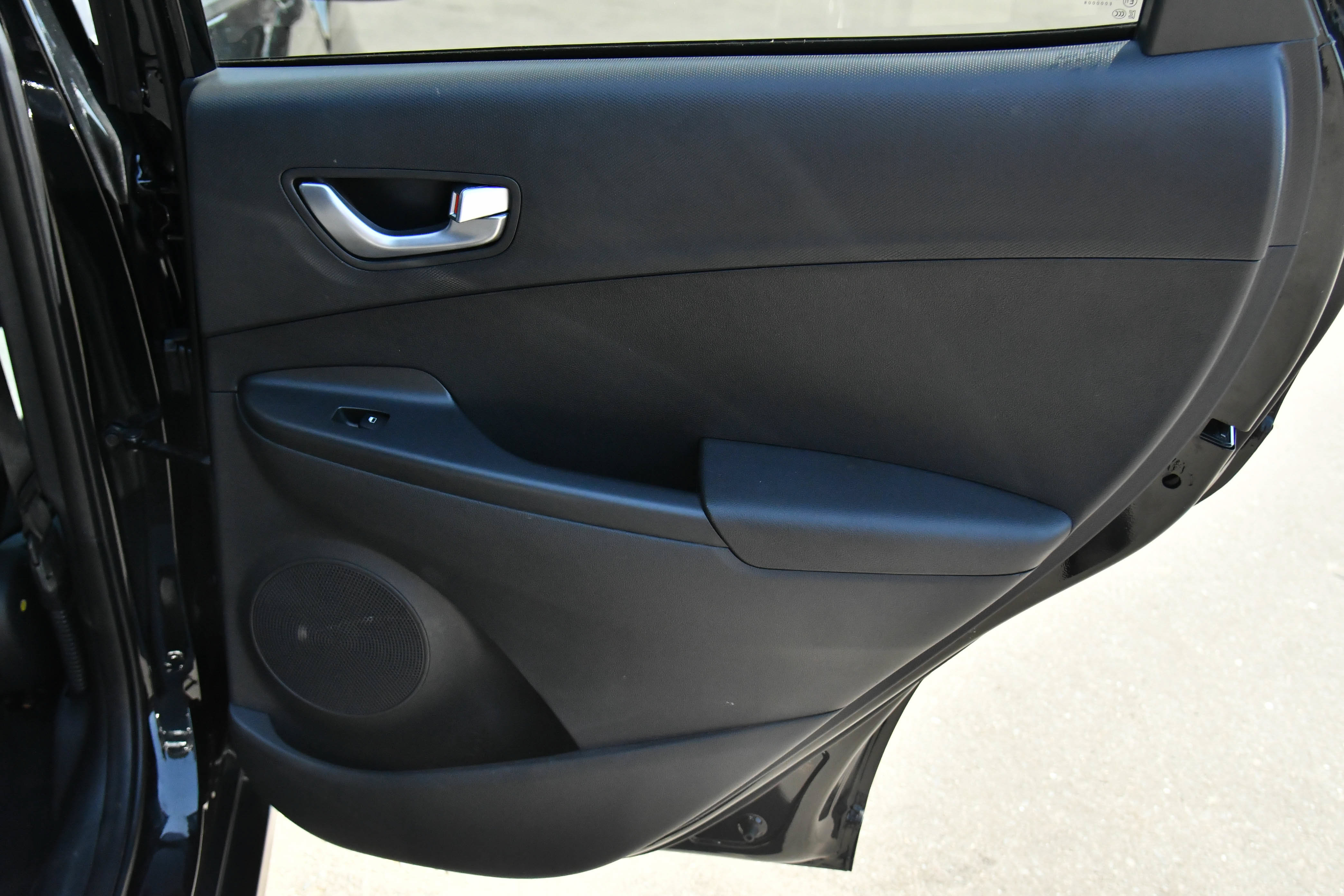 Used 2023 Hyundai Kona SE w/ Cargo Package FWD image 39