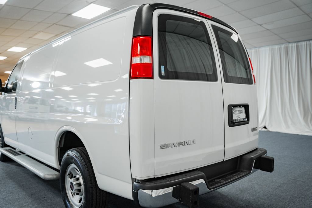 Used 2024 GMC Savana 2500 w/ Driver Convenience Package image 6