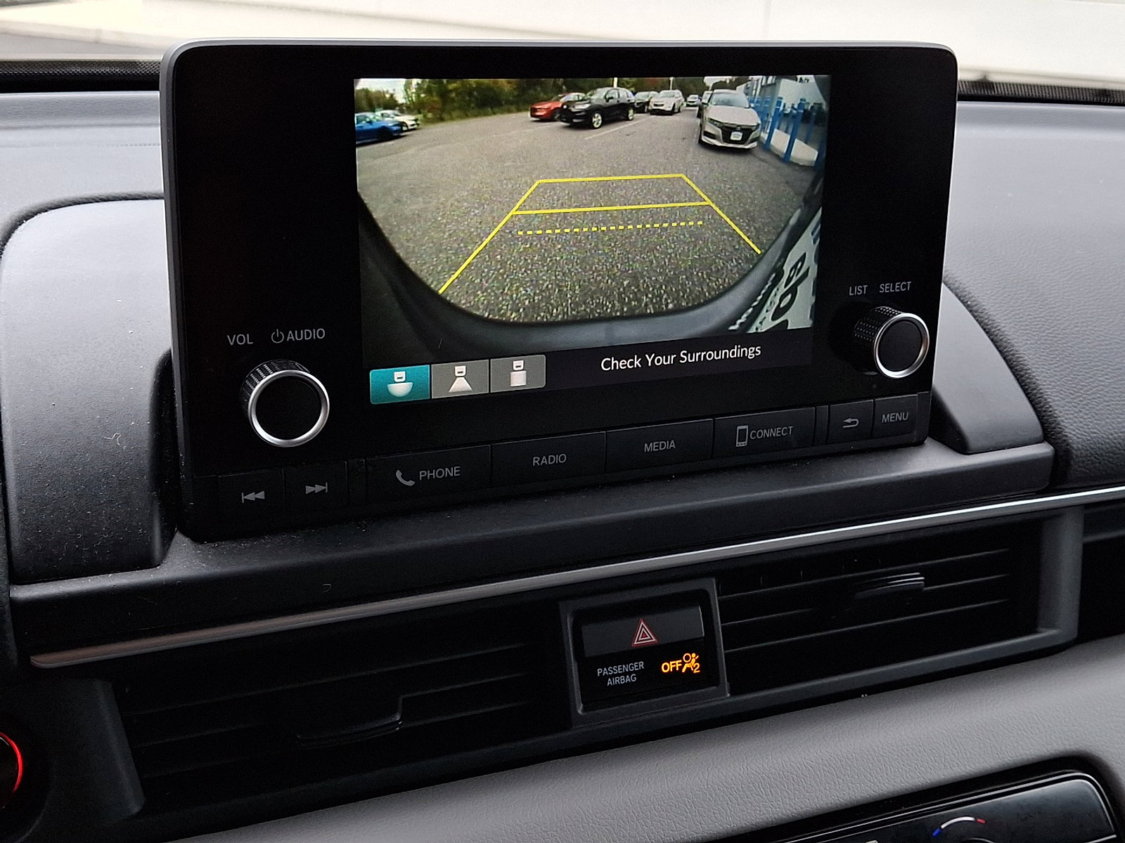 Used 2023 Honda Pilot LX image 12