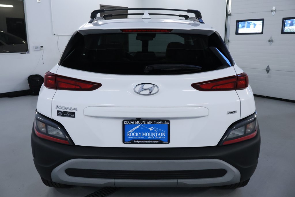 Used 2023 Hyundai Kona SEL w/ Convenience Package AWD/4WD image 6