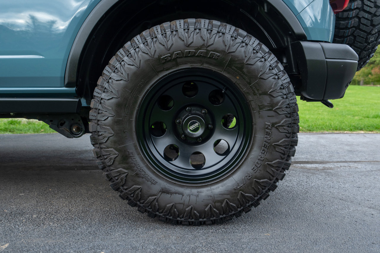 Used 2022 Ford Bronco Black Diamond image 9