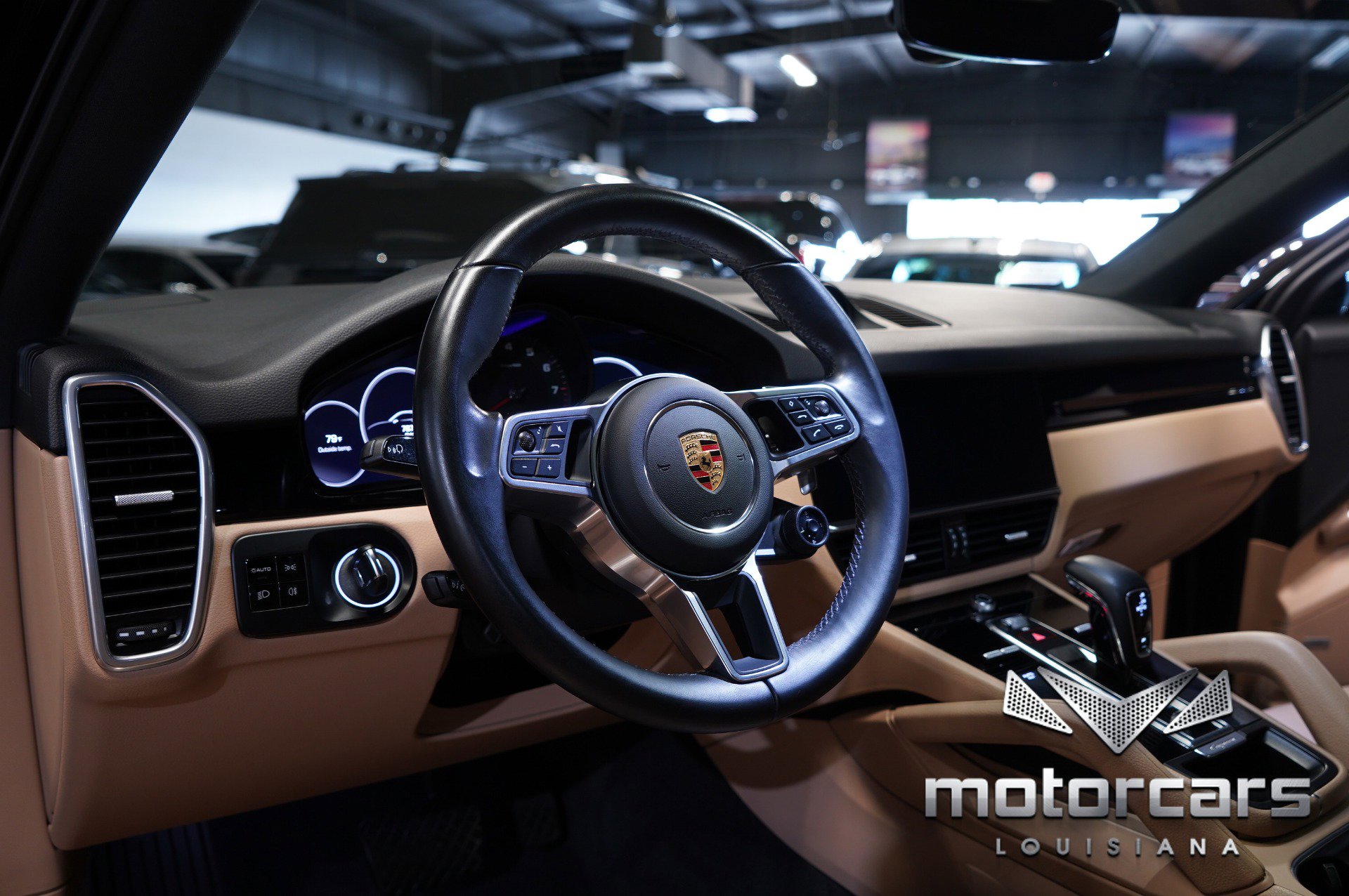 Used 2021 Porsche Cayenne Coupe w/ Premium Package image 22