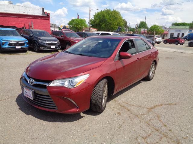 Used 2015 Toyota Camry XLE w/ Moonroof Package