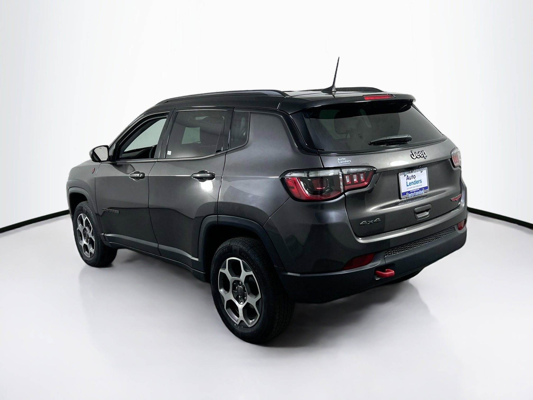 Used 2022 Jeep Compass Trailhawk image 7