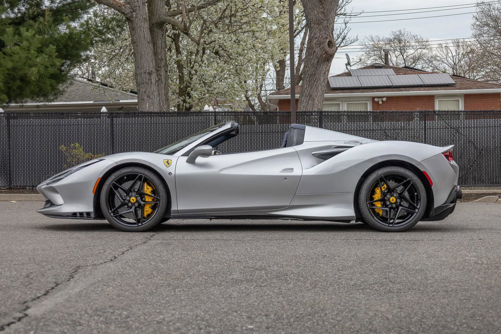 Used 2022 Ferrari F8 Tributo RWD image 24