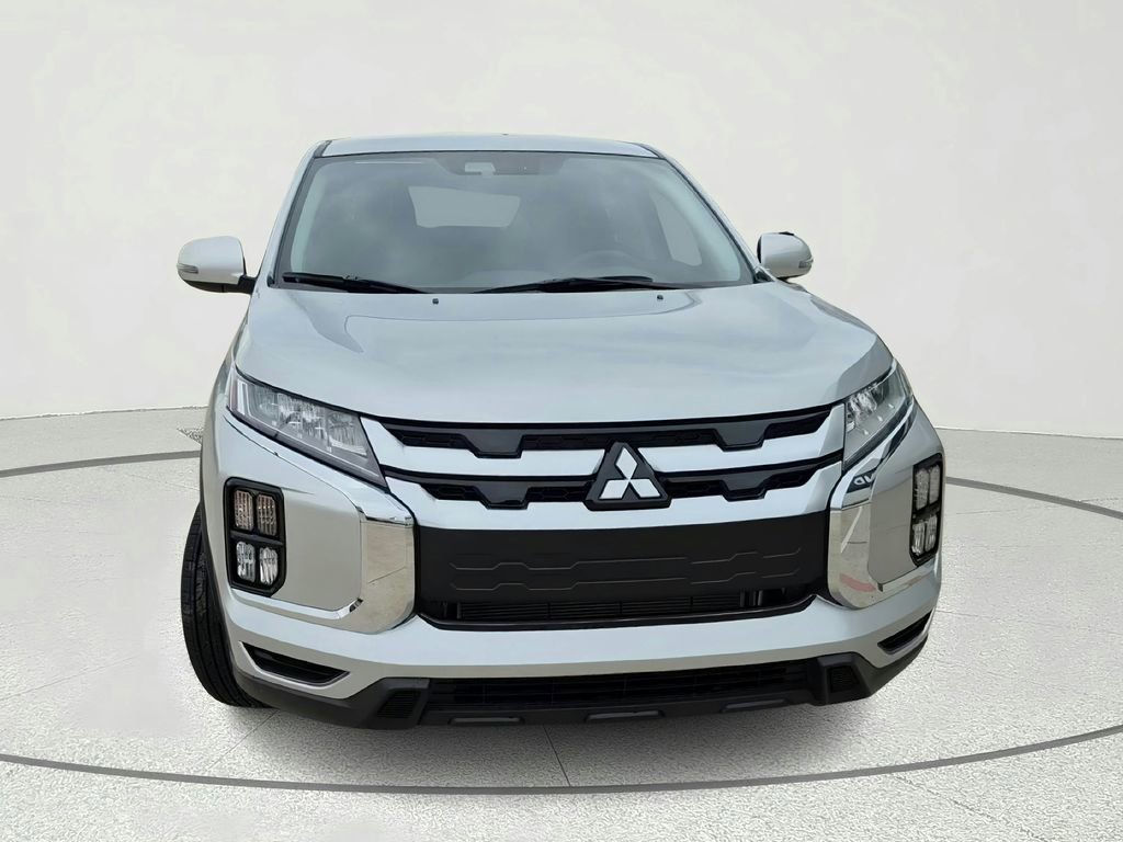 Used 2025 Mitsubishi Outlander Sport SE image 2