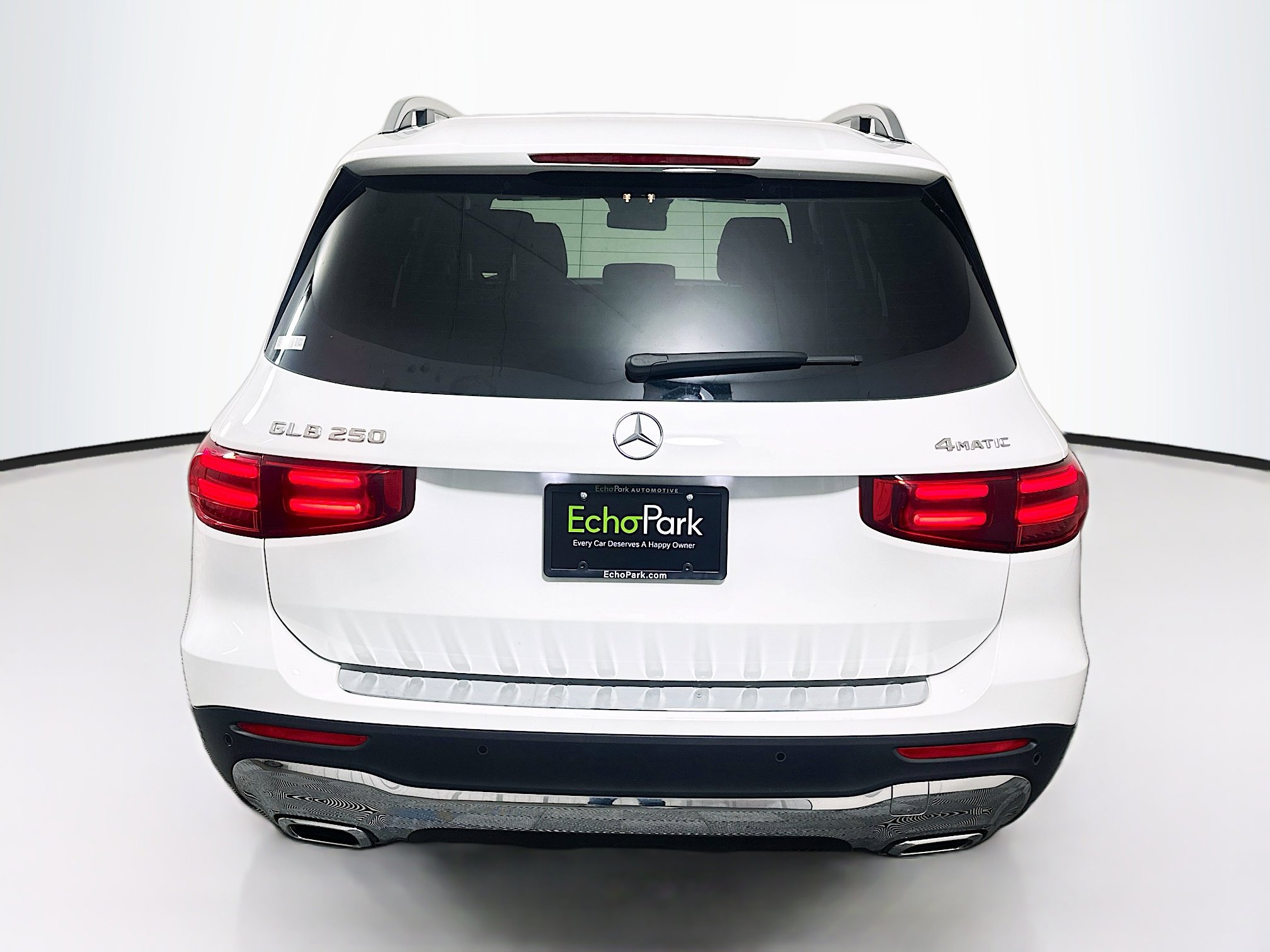Used 2025 Mercedes-Benz GLB 250 4MATIC image 7