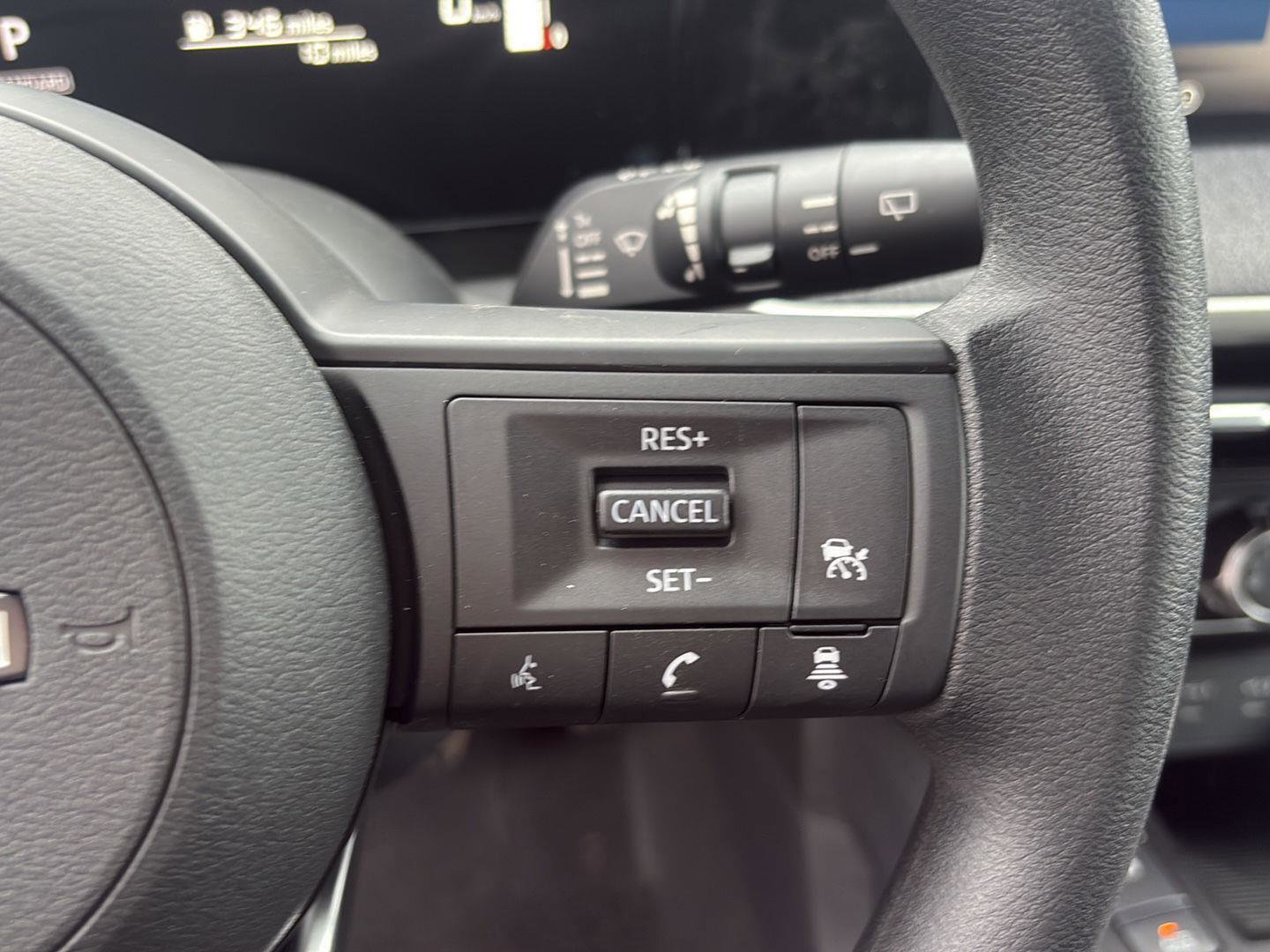 New 2026 Nissan Kicks S image 26