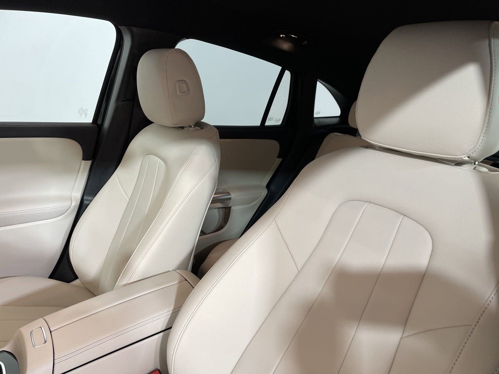 Certified 2025 Mercedes-Benz GLA 250 image 28