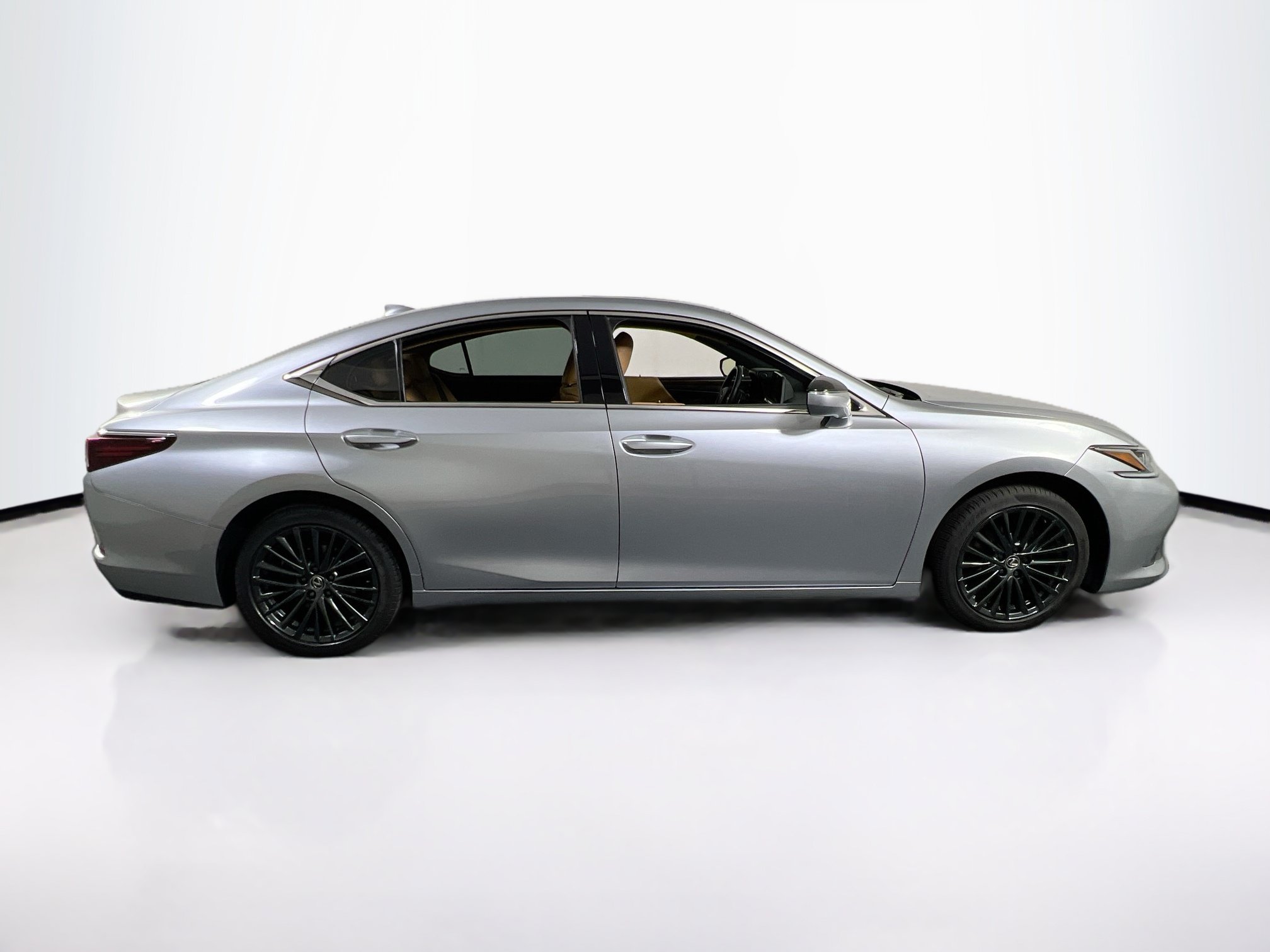 Used 2022 Lexus ES 350 w/ Premium Package FWD image 4
