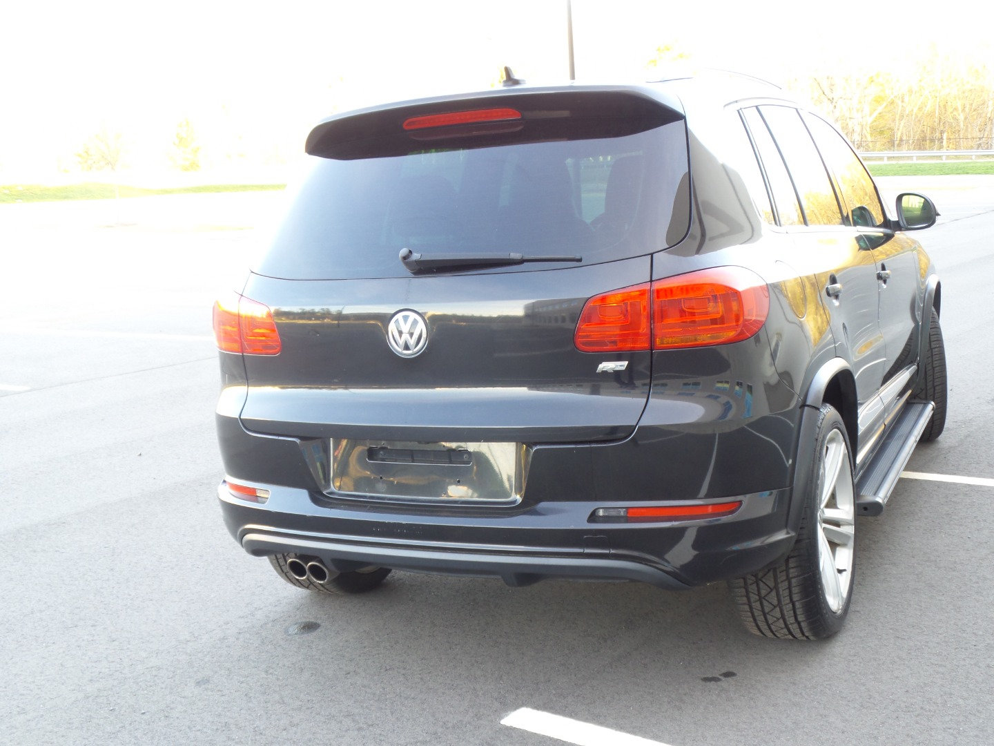 Used 2015 Volkswagen Tiguan R-Line FWD image 9