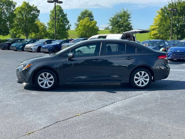 Used 2026 Toyota Corolla LE FWD image 6