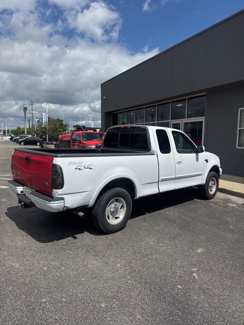 Used 2001 Ford F150 XLT AWD/4WD image 4