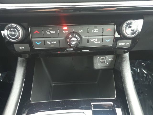 New 2026 Jeep Compass Limited image 16