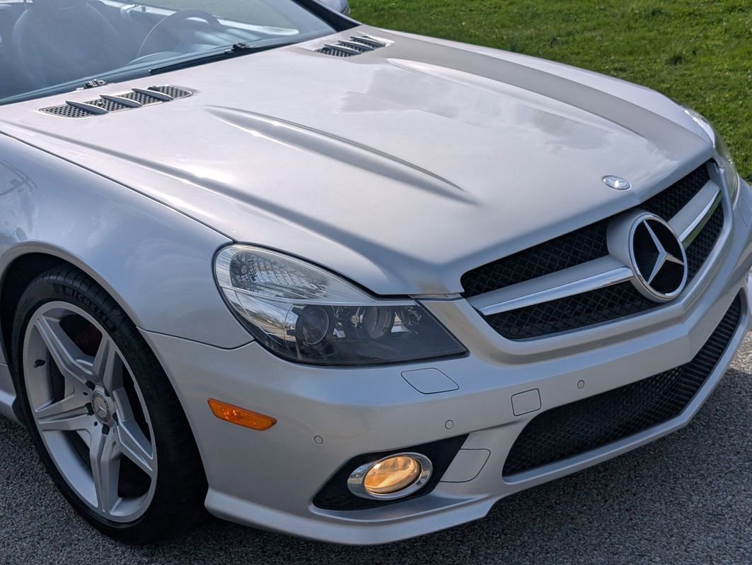 Used 2011 Mercedes-Benz SL 550 w/ Premium I Pkg image 23