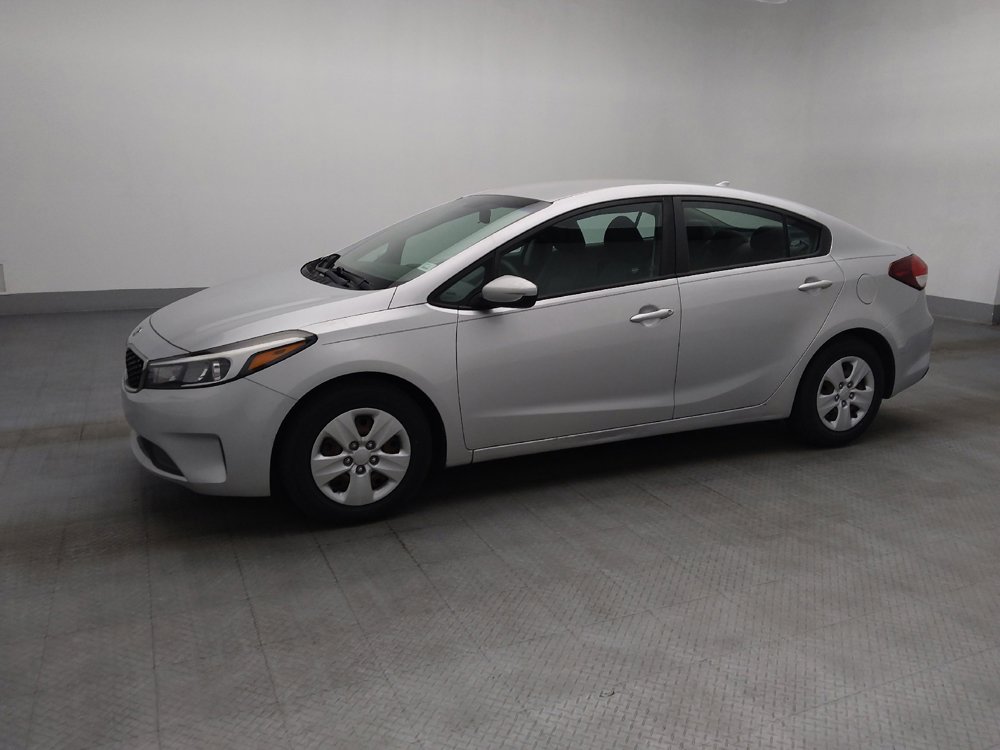 Used 2017 Kia Forte LX FWD image 2