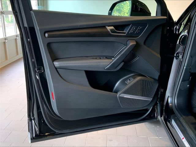 Certified 2025 Audi Q5 2.0T Premium Plus w/ Premium Plus Package AWD/4WD image 27